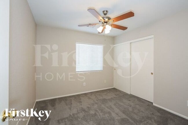 Foto del edificio - 8313 Vickers Canyon St