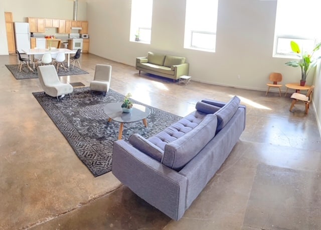 Building Photo - Andalusia Aprtments