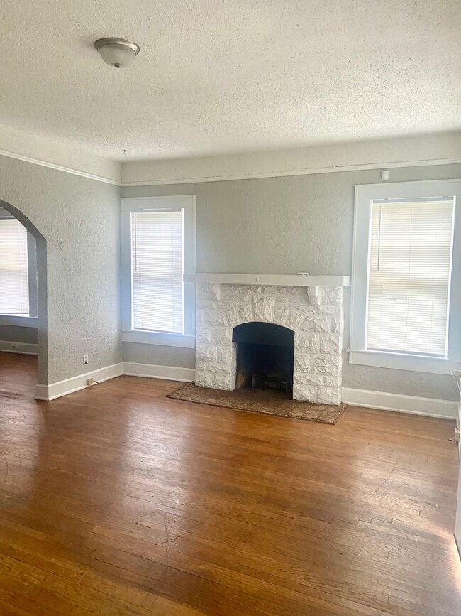 Foto del edificio - 420 10th Ave S