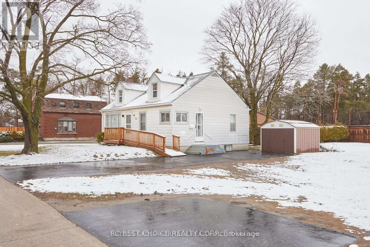 Photo principale - 1705 Simcoe St N