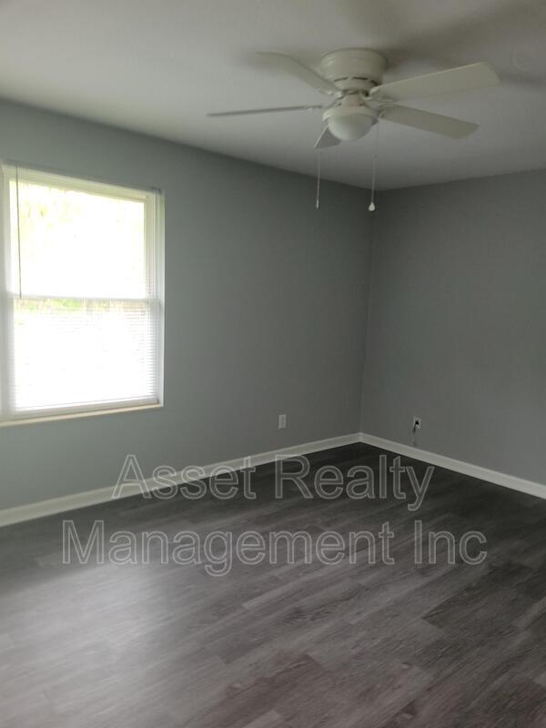 Foto del edificio - 905 Flanders Lane Northwest - 5