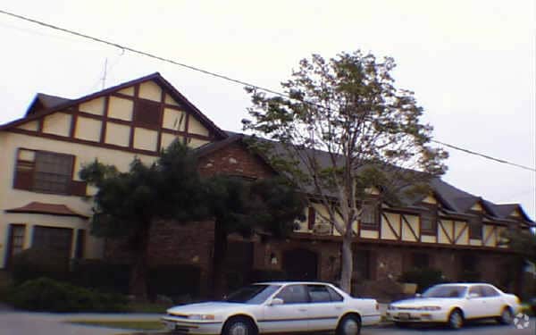 Primary Photo - The Briarwood