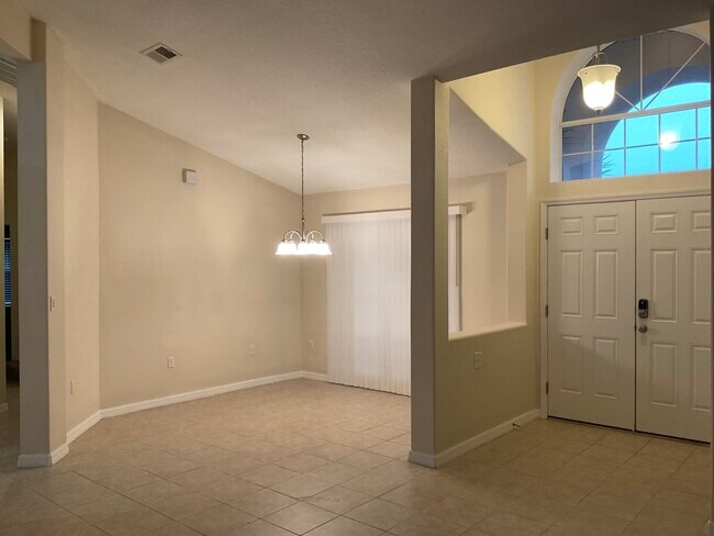 Building Photo - 4013 Long Leaf Dr