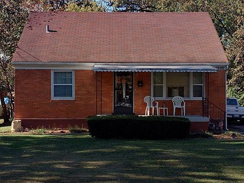 Foto principal - 7800 Carnation Dr