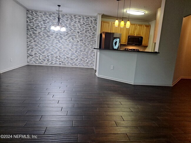 Foto del edificio - 785 Oakleaf Plantation Pkwy