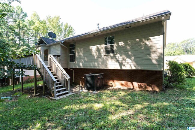 Building Photo - 6805 Crystal Hill Way