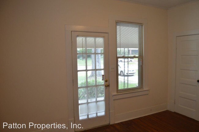 Foto del edificio - 2323 Blossom St