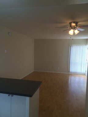 Building Photo - 10557 Lindley Ave