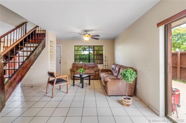 Foto del edificio - 6639 SW 116th Pl