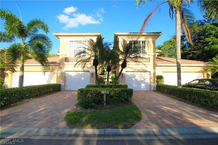 Foto principal - 2449 Ravenna Blvd