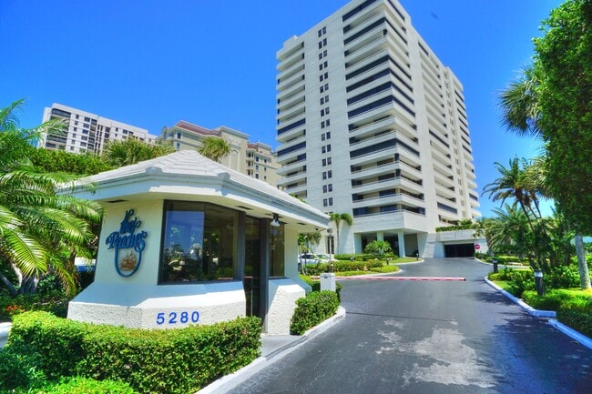 Building Photo - 5280 N Ocean Dr