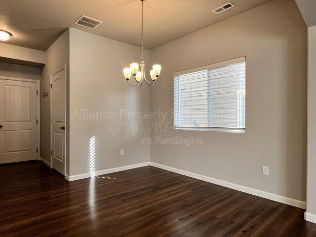 Building Photo - 2057 Birmingham Loop