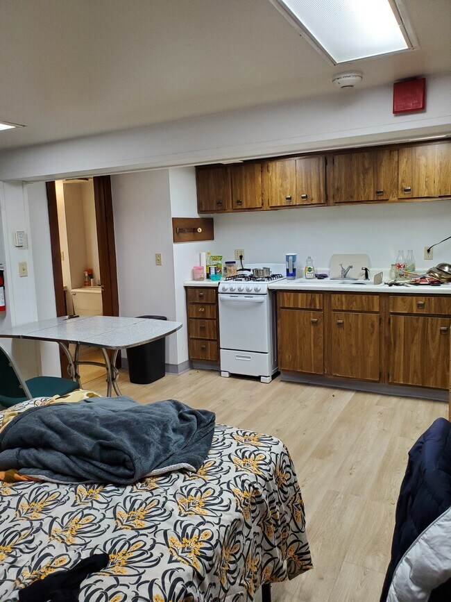 Building Photo - 127-129 Eddy Street