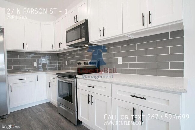 Building Photo - 27 Farson St