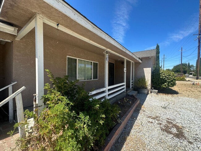 Foto del edificio - 17589 S Austin Rd