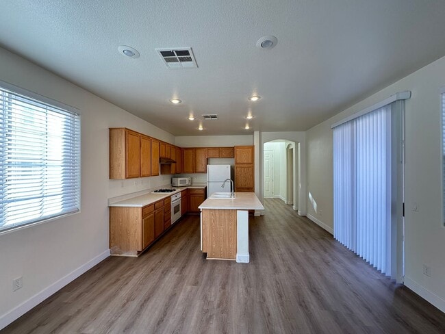 Building Photo - ASBURY PARK UNIT #1 IN SUMMERLIN