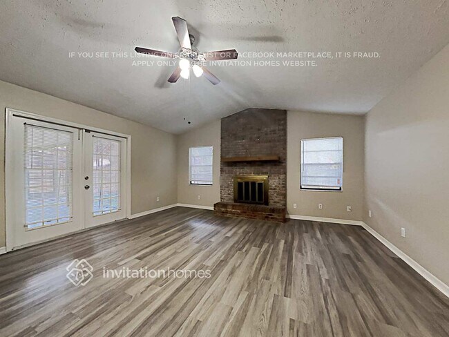 Building Photo - 709 Foxglove Pl