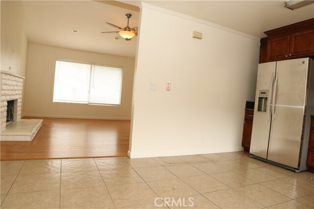 Foto del edificio - 2049 E Mt Vernon Ave