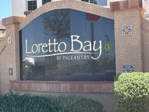 Building Photo - 50 Aura de Blanco St