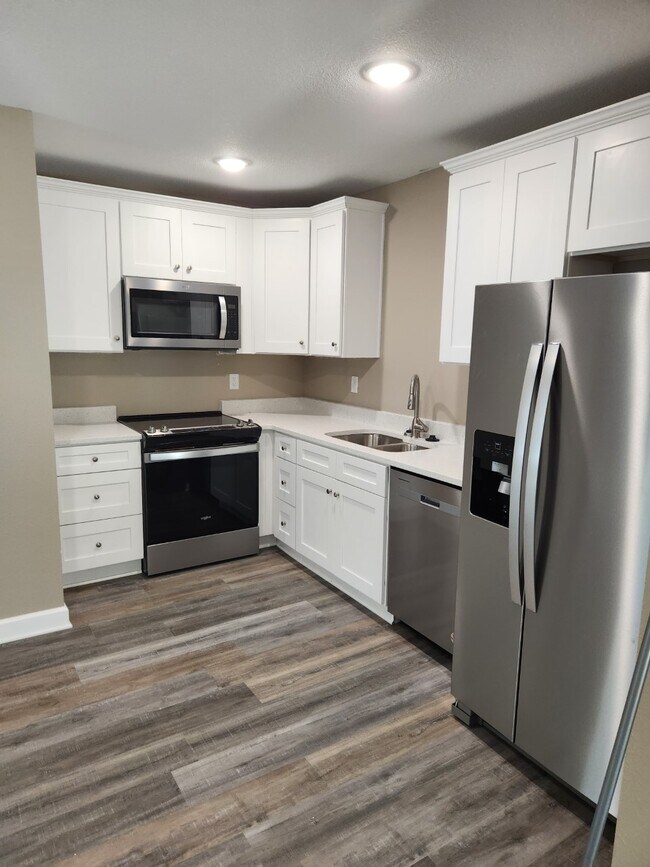 KITCHEN - 1213 Pebblecreek Dr