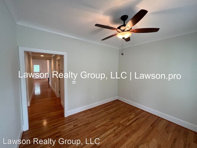 Building Photo - 3 br, 2 bath House - 2325 Martin Ln.