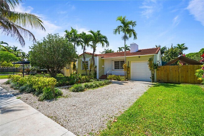 Foto del edificio - 2460 SW 24th St