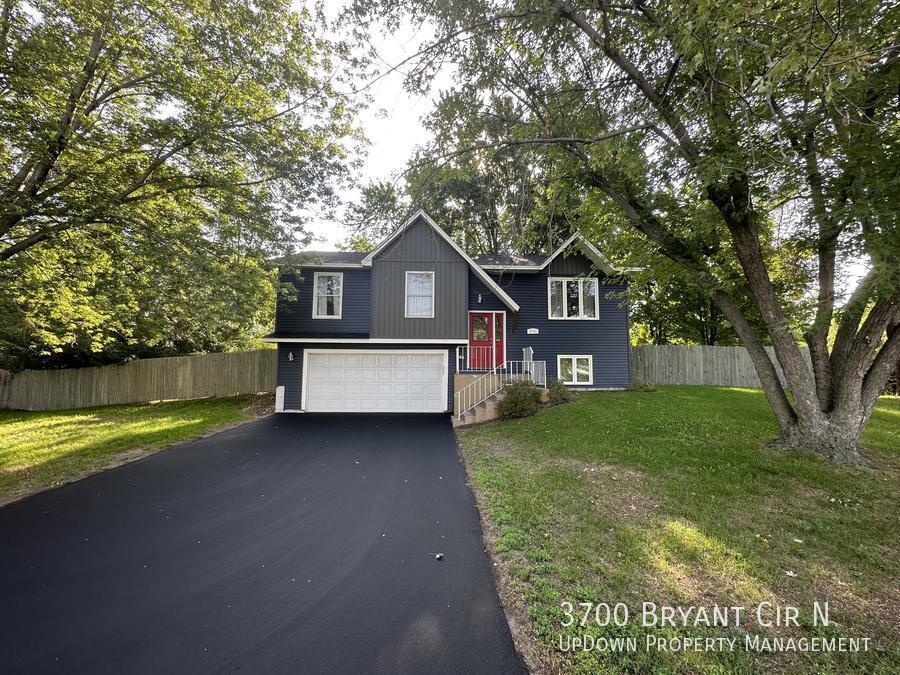 Primary Photo - 3700 Bryant Cir