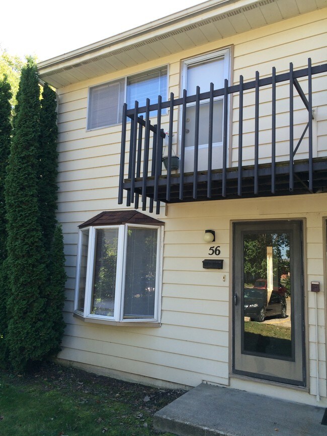 56 N Lakewood Garden Ln, Madison, WI 53704 Townhouse for Rent in