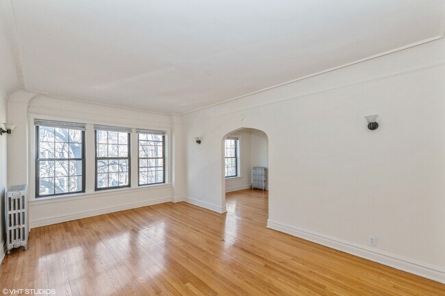 Foto del edificio - 1119 Washington Blvd