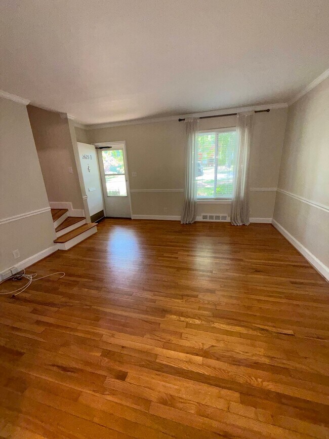 Foto del edificio - 2625 Greenbrier Rd