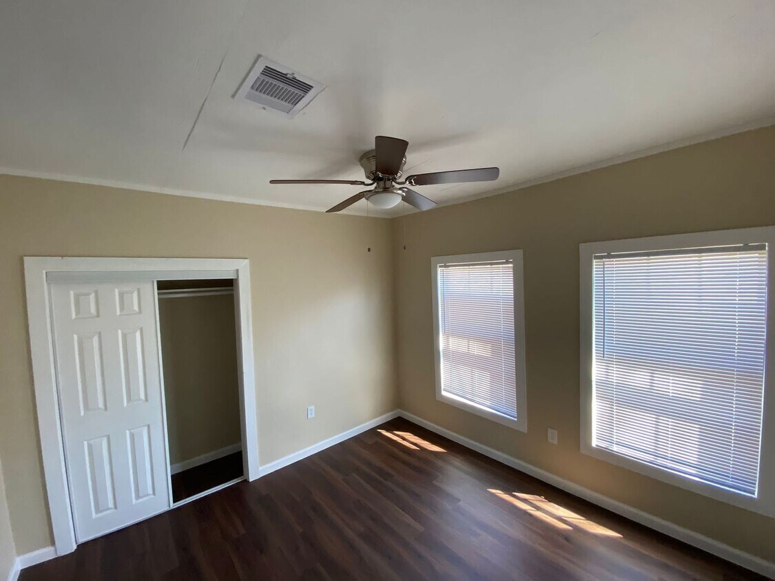 Primary Photo - Spacious 3bed/1 bath in Sour Lake