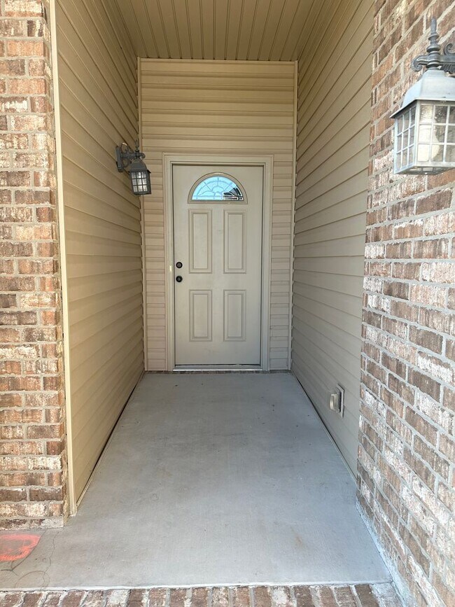 Foto del edificio - Your Dream 3-Bed, 2-Bath Brick Haven
