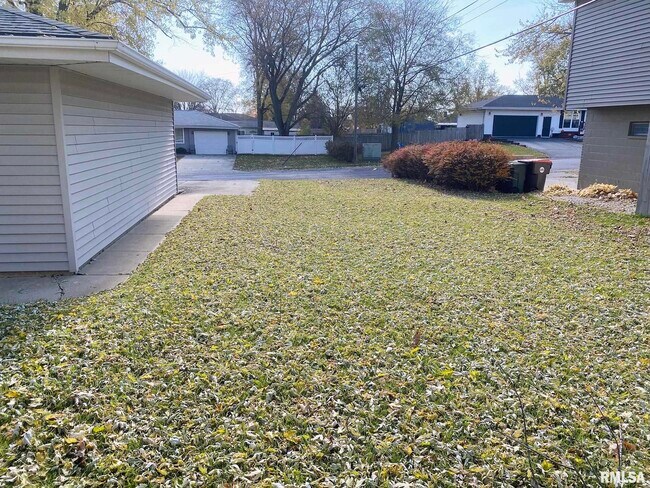 Foto del edificio - 1829 W Daytona Dr