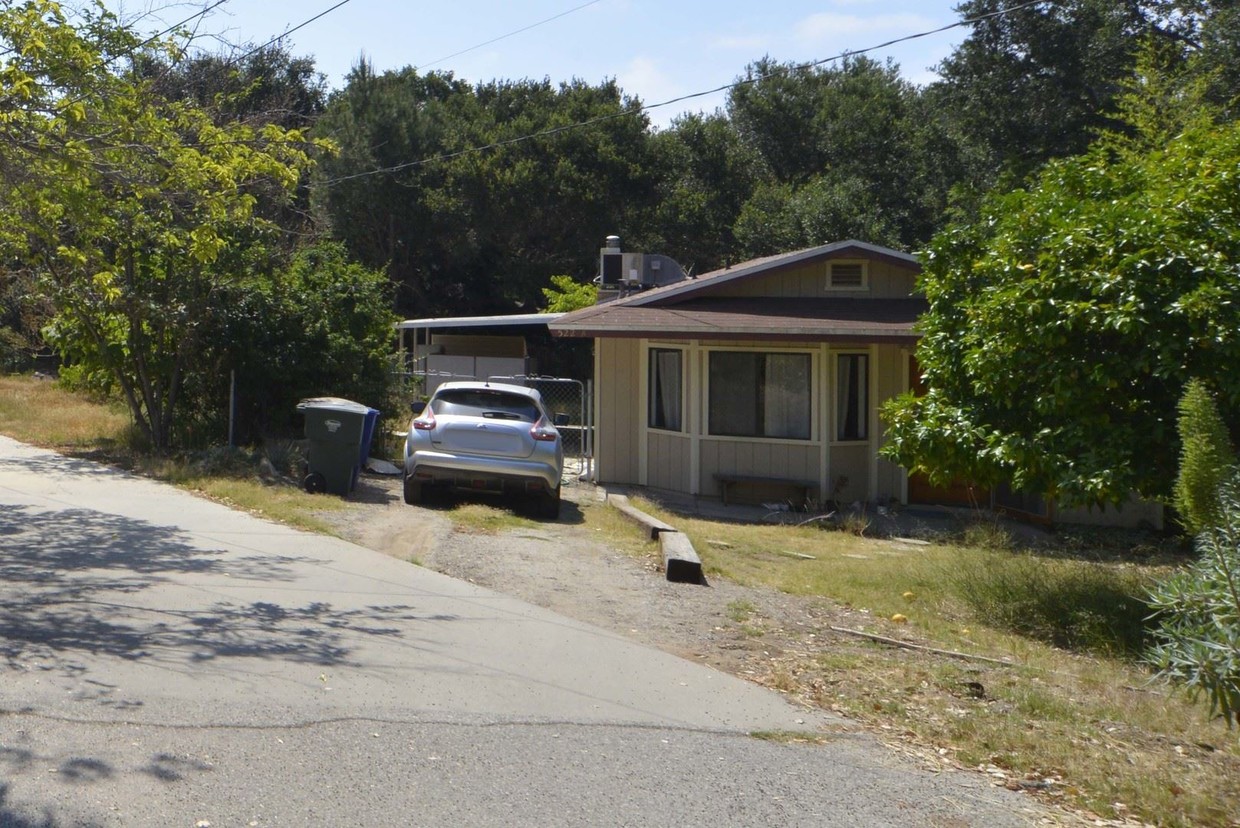 Primary Photo - 522 El Sol St