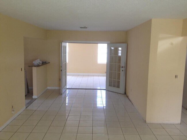 Foto del edificio - 3770 NE 16th Ave