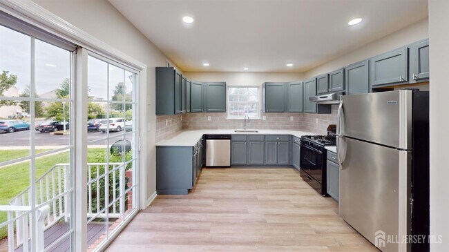Building Photo - 2405 Timber Ridge Ct