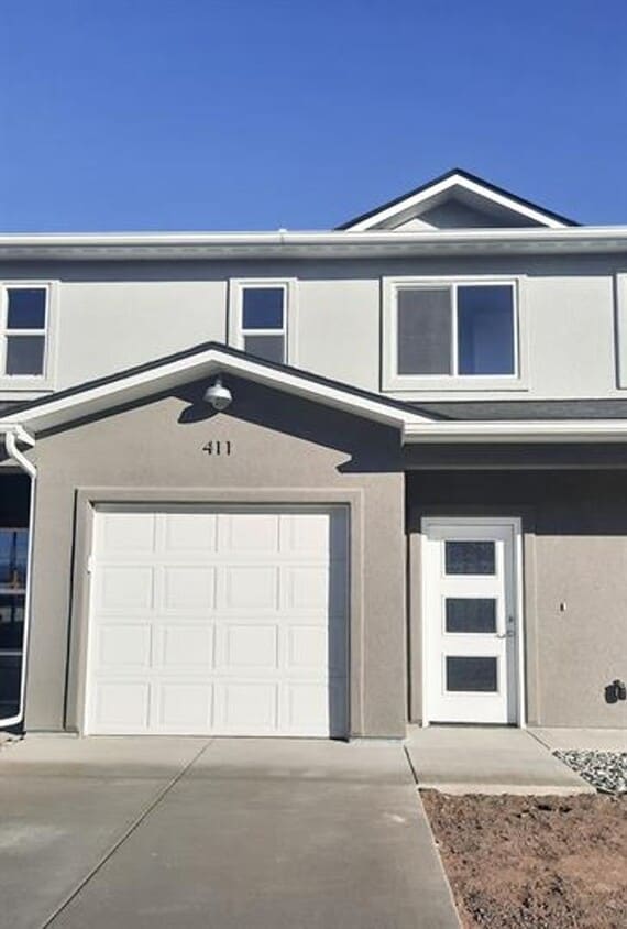 Primary Photo - 3 bedroom, 2 bath, single car garage