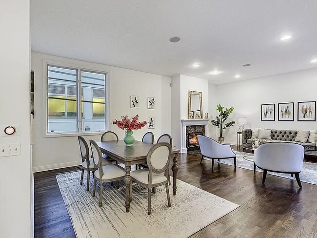 Photo - 1816 S Indiana Ave (Chicago, IL) Townhome