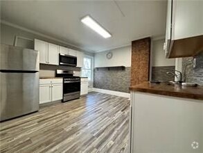 Building Photo - 1048 Monroe Ave
