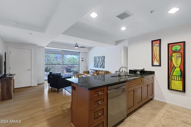 Building Photo - 7161 E Rancho Vista Dr
