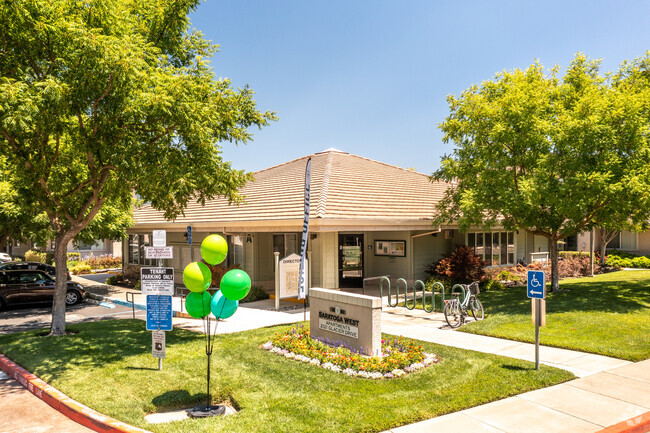 Clubhouse/Leasing Office - Saratoga West Apartments