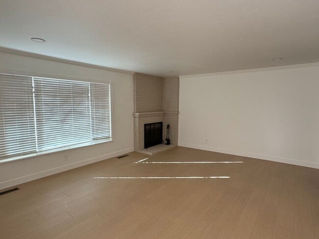 Building Photo - Home for Rent in Fair Oaks, CA