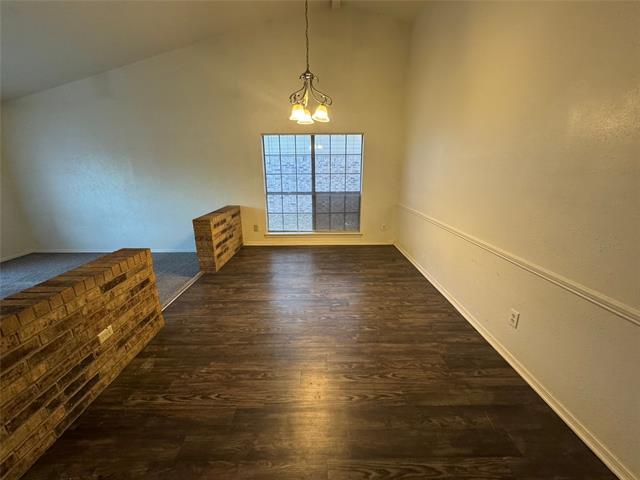 Foto del edificio - 2905 Woodlark Dr