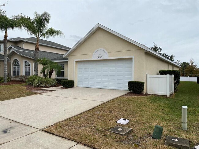 Foto del edificio - 931 Emerald Green Ct