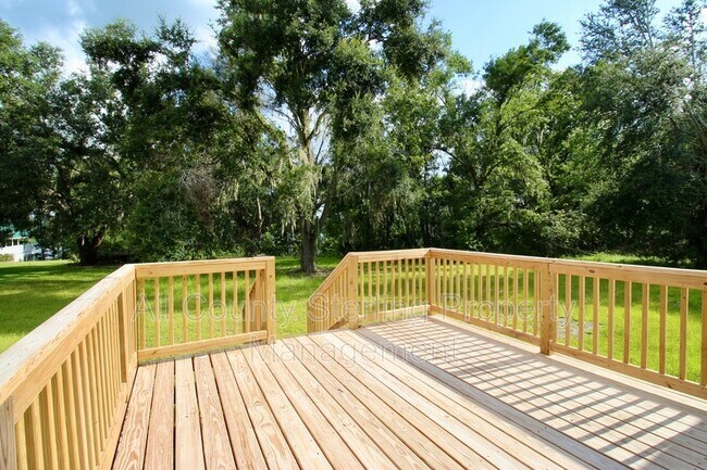 Foto del edificio - 3581 NW Bur Oak Pl