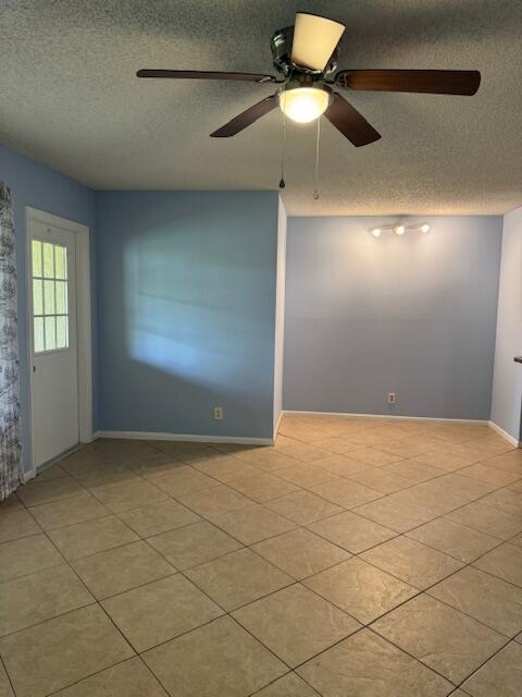 Foto del edificio - 539 Shady Pine Way