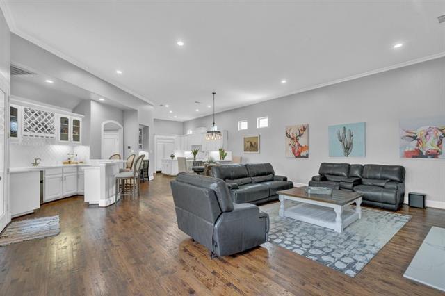 Foto del edificio - 5125 Meadowlark Dr