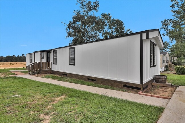 Building Photo - 84 Ridgeway Dr