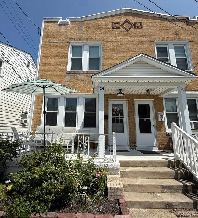 Building Photo - 25 N Marion Ave