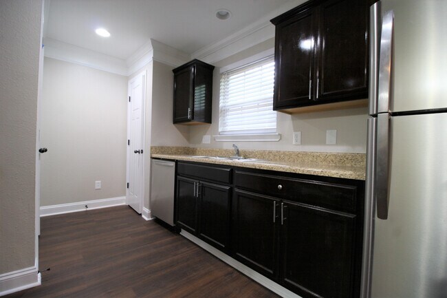 Foto del edificio - 616 41st Ave N